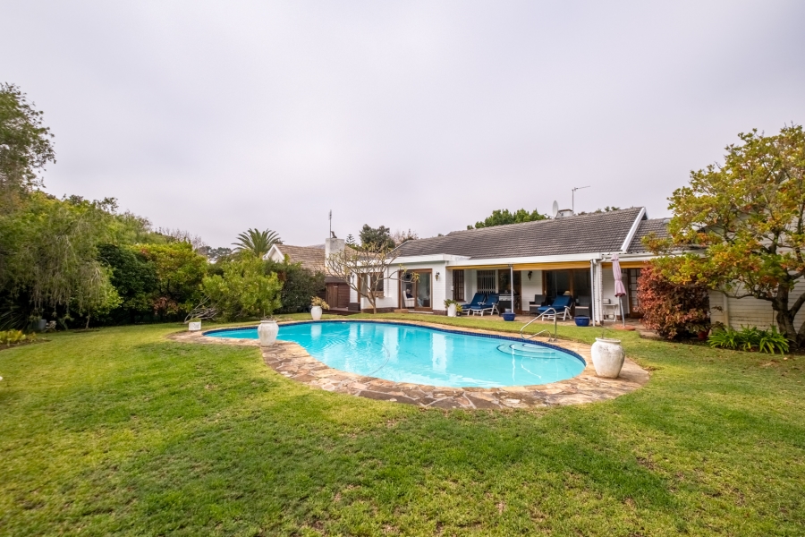 4 Bedroom Property for Sale in Tokai Western Cape